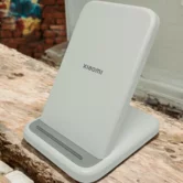 Беспроводное ЗУ Xiaomi Vertical Wireless Charger 30W белая